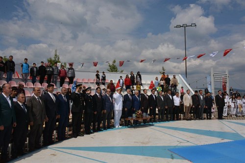   İlçemizde 19 Mayıs Atatürk' ü Anma ve Gençlik ve Spor Bayramı Töreni Düzenlendi.